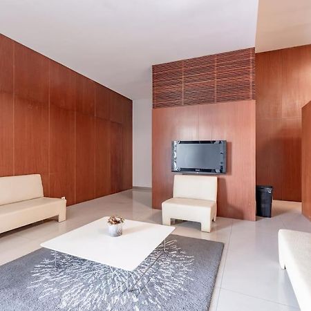 Viva Stadium Residence Studios Порто Екстериор снимка