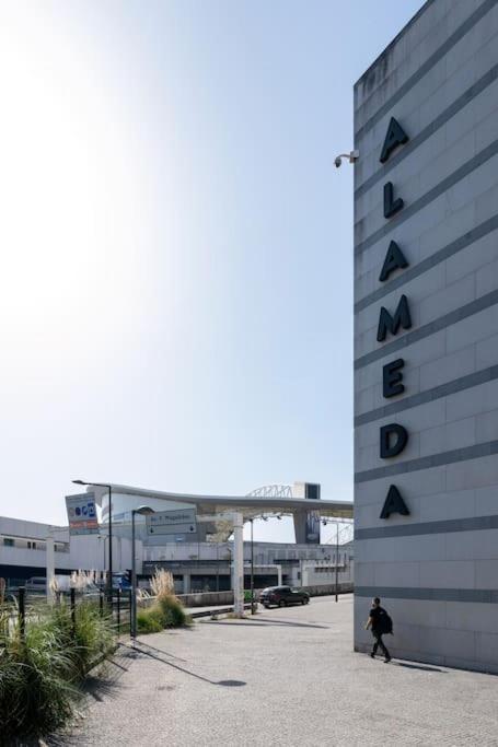 Viva Stadium Residence Studios Порто Екстериор снимка